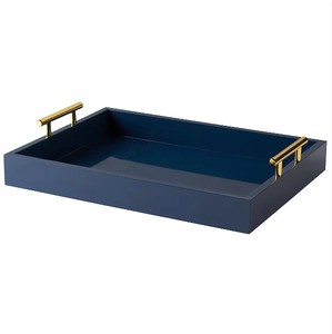 Bandeja de servicio de madera de acacia ecológica hecha a mano con asas de metal - Product Image 2