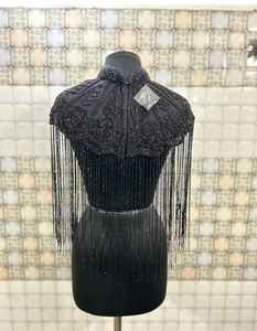 ชุดคลุมงานเลี้ยงกลางคืนผ้าโพลีเอสเตอร์ประดับลูกปัดหรูหรา สวมใส่ได้หลากหลายแบบ พร้อมชายครุย ดีไซน์วิบวับโดดเด่น เหมาะสำหรับใส่ไปเที่ยวคลับสำหรับผู้ใหญ่ - Product Image 2