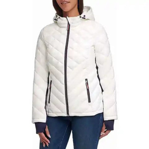 Meilleures vestes matelassées personnalisées pour femmes, design tendance, nouvelle collection 2026, coton respirant, coupe-vent, logo personnalisé, service OEM - Product Image 3