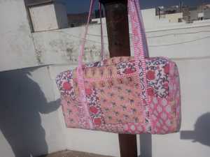 Sac de voyage en coton matelassé imprimé à la main, imprimé floral en patchwork, couleur blush, 20x10x10 pouces, fixe - Product Image 4