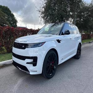 Land Rover Range Rover Sport 2025 en parfait état - Product Image 1