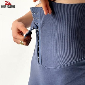 Short de fitness taille haute à séchage rapide pour femme Short chaud tricoté respirant dans un style motard Sexy pour le sport et le cyclisme Streetwear - Product Image 5