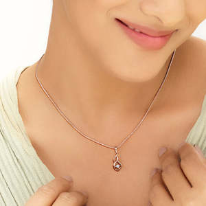 Pendentif moderne en or 14 carats avec breloque Shankha et diamants - Product Image 2