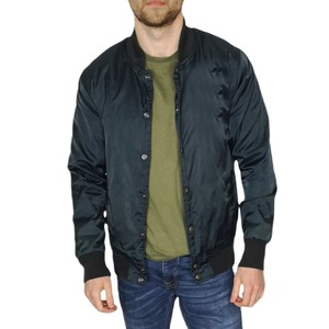 Chaqueta Varsity Bomber de Satén Personalizada con Logotipo de Alta Calidad para Hombre - Product Image 6