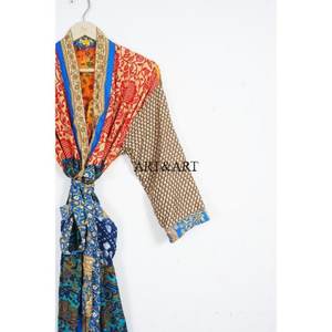 Robe de festival vintage élégante 100% soie, kimono brodé à la main, lisse, taille unique, haute qualité pour l'été et l'automne - Product Image 3