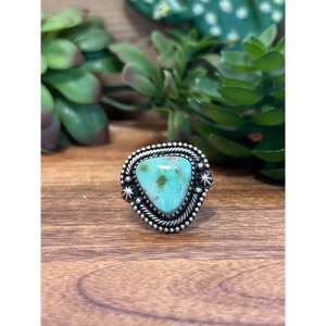 Anillo Navajo Damele de Turquesa y Plata de Ley, Joyería Cultural Coleccionable, Talla 8 - Product Image 1