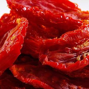 Auténticos tomates secos sabrosos envasados a granel al por mayor que ofrecen tomates secos ricos en sabor natural de calidad superior - Product Image 4