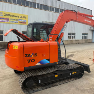 Excavatrice sur chenilles Hitachi ZX70 d'occasion, modèle 2023, 95% neuve, faible nombre d'heures, avec composants moteur et engrenages, godet de 0,3 m, 7 tonnes, à vendre - Product Image 1