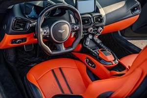2023 Asstoon Martin Vantage Convertible Gasolina Bajo Kilometraje - Product Image 4