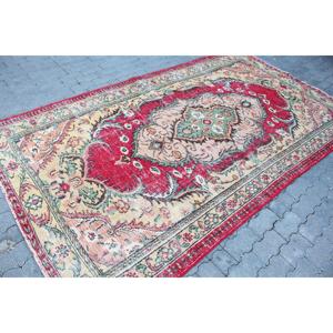 5.5x9.4 ft Rug, Turkish Vintage Large Rug, <b>Red</b> <b>Wool</b> Rug - Product Image 3