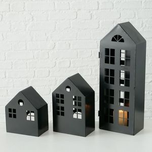 Elegantes portavelas de metal de diseño antiguo hechos a mano para crear un ambiente acogedor y sofisticado en los hogares - Product Image 1