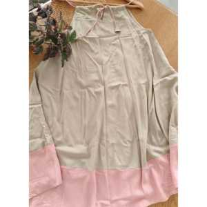 Robe en crochet à imprimé floral rose poussiéreux, style décontracté et formel, avec doublure, taille unique, taille naturelle, décoration à motifs - Product Image 3