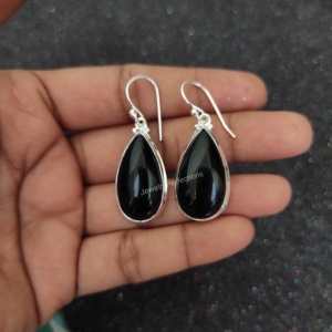 Boucles d'oreilles fines en argent sterling 925 boucles d'oreilles pendantes en onyx noir plaqué or accessoire de fête de mariage pour les femmes - Product Image 1