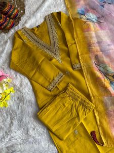 Kurti กางเกง & ชุดเสื้อผ้าสไตล์พื้นเมืองสำหรับผู้หญิงดีไซน์ใหม่เหมาะสำหรับงานแต่งงานงานปาร์ตี้และงานรื่นเริง - Product Image 3