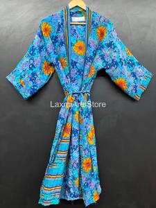 Kimono de Lujo de Seda Crepé para Mujer |   Falda Cruzada de Seda con Estampado Floral y Cintura Elástica Hecha a Mano |   Ropa de Playa y de Estar por Casa para Verano, Regalo para Ella - Product Image 5