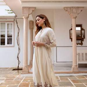 ROYAL EXPORT PRÉSENTANT PAR KURTA ENSEMBLE PUR COTON DU SUD AVEC BRODERIE - Product Image 4