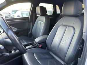 Voiture d'occasion fiable Audi Q3 Premium S line 4 portes SUV AWD 2020 avec moteur 45 TFSI (2.0L 4 cylindres Turbo 8A) - Product Image 3