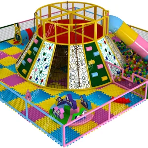 Hochwertige anpassbare gemischte Farbe Commercial Soft Play Schwamm beschichtete Kletterwand Full Set von Maxplay