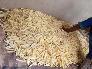 Frites surgelées à vendre Fournisseur en gros de produits de pommes de terre biologiques de qualité pour restaurants - Product Image 3