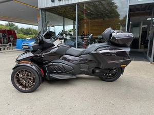 Can-Am Spyder RT Sea to Sky 2026, 1330cc, 6 velocidades, triciclo semiautomático, color Dusk Metallic - Product Image 5