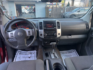 OFERTA INCREÍBLE: NISSAN FRONTIER SV V6 KING CAB 2016, 4X4, TRANSMISIÓN AUTOMÁTICA - Product Image 5