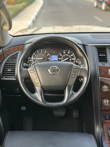 Nissan Armada 4WD 2020 USADO, Volante a la Izquierda/Derecha - Product Image 2