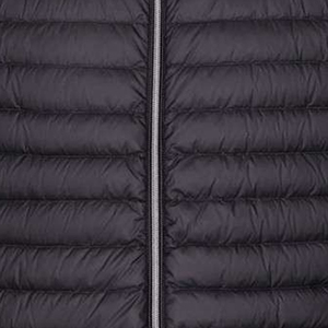 Veste matelassée pour homme en gros |   Veste sans manches isolée pour l'hiver, fabrication OEM/ODM, rembourrage épais et chaud, veste sans manches tendance - Product Image 5