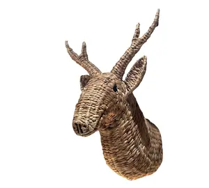 Wholesale beautiful design natural Water hyacinth Deer Wall decoration mount hanging for nursery or kids room