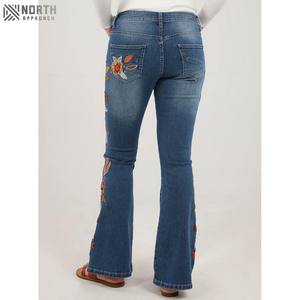 Pantalones Vaqueros Casuales Rectos de Mezclilla para Mujer, Diseño Nuevo 2025, Transpirables, con Logotipo Personalizado y Bordado Propio - Product Image 5