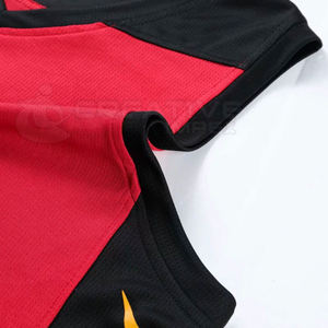 Tenue de basket-ball respirante personnalisable en polyester 100% pour hommes, tenue d'équipe et uniforme personnalisés - Product Image 3