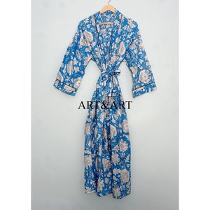 Pijama de mujer con estampado floral, kimono de dama de honor, traje de noche, túnica india, batas florales estampadas orgánicas, 100% algodón en la parte delantera - Product Image 1