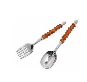 Ensemble de serveurs à salade en aluminium finition argentée avec poignée incurvée, design moderne, multifonctionnel, écologique, compatible lave-vaisselle et four - Product Image 2