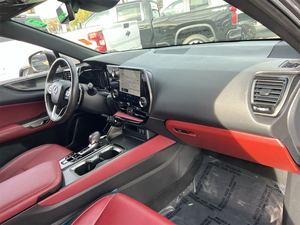 รถ SUV ปี 2024 สภาพดี รุ่น N-X เกียร์ 8 สปีด ระบบขับเคลื่อนล้อหน้า 203 แรงม้า - Product Image 2