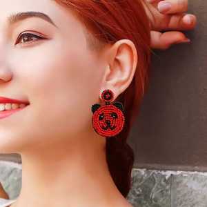 Pendientes de Moda Negros Bordados con Cuentas, Elegantes Pendientes de Cuentas de Semillas Hechos a Mano, Joyería Única de Diseño Creativo - Product Image 6