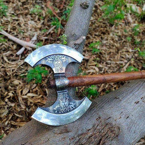 Tomahawks Vikingos Nórdicos Auténticos de Acero con Alto Contenido de Carbono de Grado Industrial con Diseño Grabado, Listos para la Batalla, Tomahawks de Doble Cabeza - Product Image 4