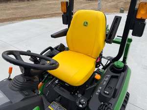 Tractor Agrícola John Deere 5100E con Cargador Frontal, 90HP, Diésel, 4x4, Multifuncional, Nuevo - Product Image 5