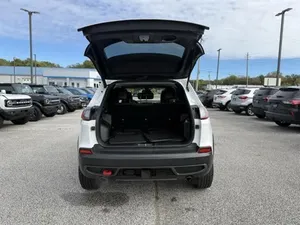 2022 Jeep Cherokee Trailhawk - Product Image 2