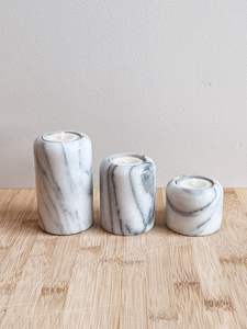 Elegantes Portavelas de Mármol - Portavelas Votivas Hechos a Mano Resistentes al Calor para Decoración del Hogar de Pascua, Estilo Interior de Villa de Lujo - Product Image 3