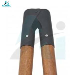 Écorneur en bois Barnes de qualité professionnelle ALMAC pour une coupe sûre et efficace des cornes de bétail - Product Image 2