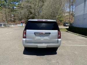 GMC Yukon Denali 4WD 2018 / Disponible à la vente avec faible kilométrage / Moteur essence, véhicule bien entretenu et sans accident - Product Image 2