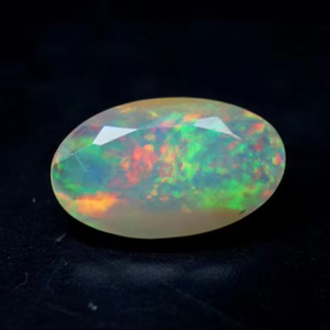Opale éthiopienne incroyable, pierre précieuse de forme ovale, taille personnalisée, opale éthiopienne arc-en-ciel chatoyante, pierre taillée à facettes, cadeau pour elle - Product Image 1