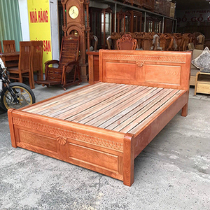 Contemporary 1.6m American <b>Oak</b> Wood Platform Bed Soft European Style Solid Panel 200kg-450kg Load Capacity for Home Living Room - Product Image 1
