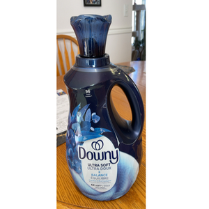 Calidad Premium Downy Ultra-Soft Balance mantiene la ropa fresca Compre hoy Entrega rápida para su conveniencia - Product Image 2