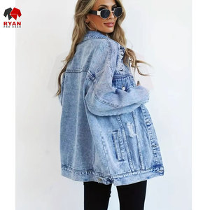 Veste en jean tendance pour femmes avec fermeture à boutons, tissu durable et style élégant pour tous les jours - Product Image 4