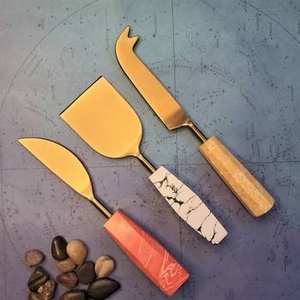 Ensemble de spatules à fromage de mariage de 3 en acier inoxydable au design élégant, parfaites pour les événements à la maison et les accessoires de cuisine - Product Image 3
