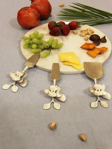 Juego de cuchillos de queso con mango de flor en relieve Chapado en plata Juego de cuchillos de queso de acero inoxidable Lindo juego de cuchillos de queso de acero inoxidable - Product Image 5
