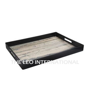 Bandeja de Servir Redonda de Aluminio con Acabado Dorado, Platos y Bandejas Seguras, Decoración de Hogar Hecha a Mano de Lujo - Product Image 2
