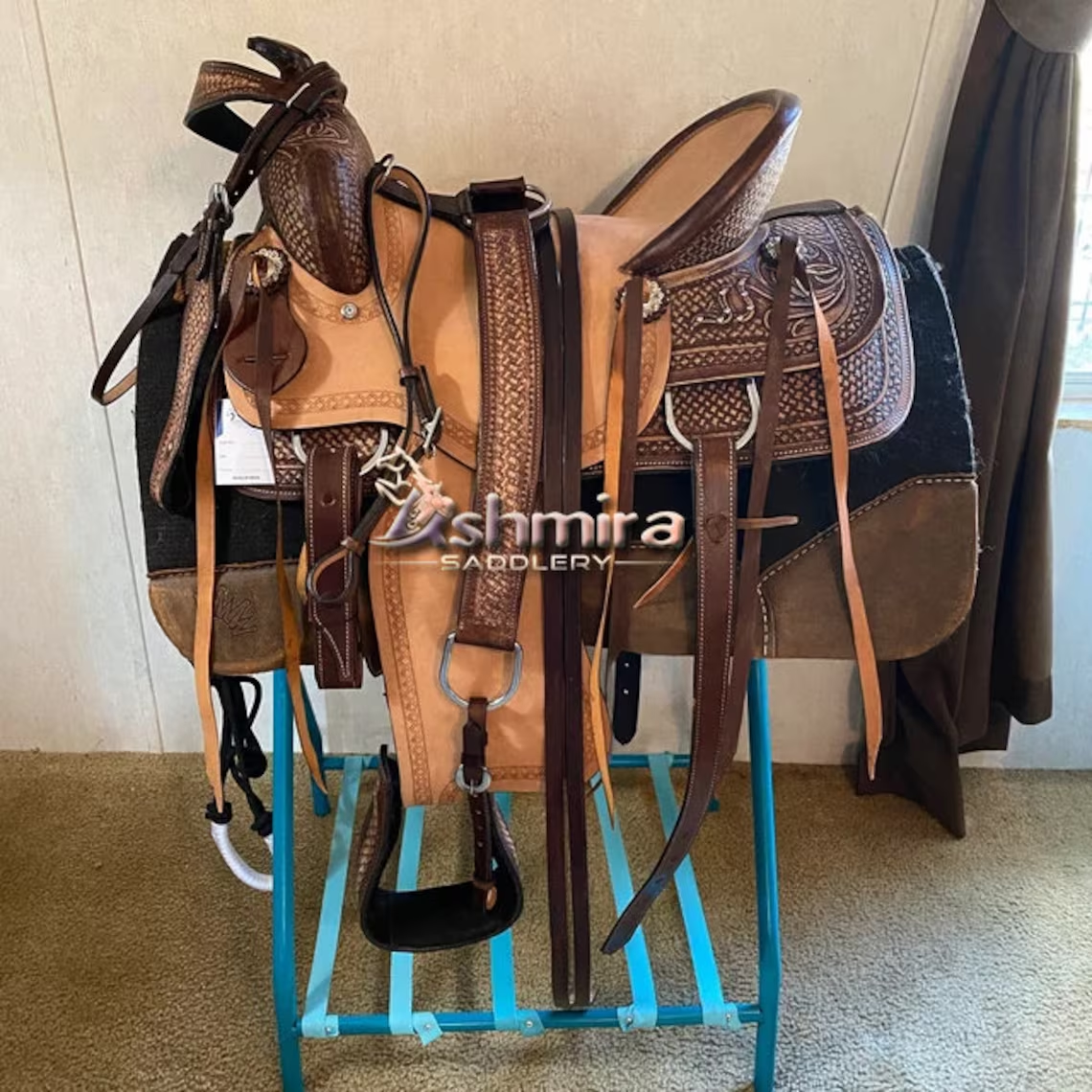 สีน้ำตาล