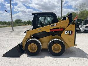 Minicargadora de dirección deslizante CAT 242D3 bastante usada a la venta - Product Image 3