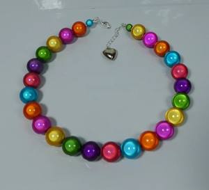 Collier statement en résine fait main, couleur et taille personnalisées, style romantique, cadeau pour femme pour anniversaire/fête/mariage, croissant - Product Image 1